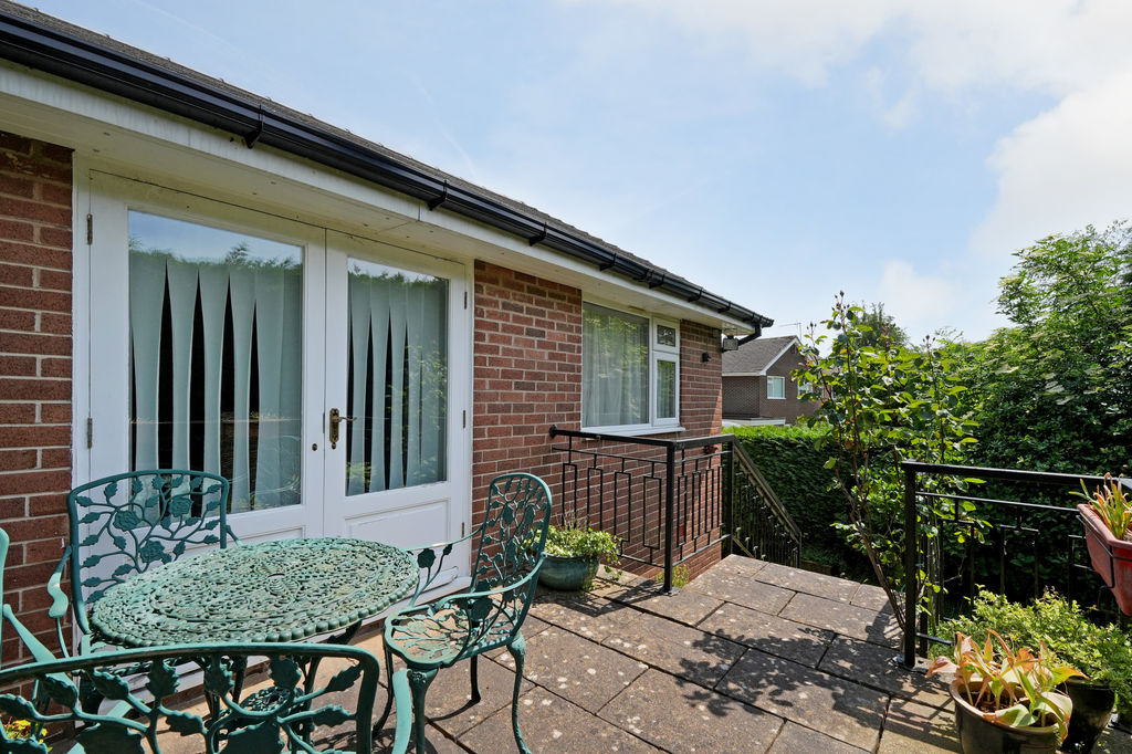 Burlington Grove Dore